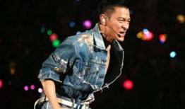 刘德华自己爆料了吗视频,揭秘影视圈那些不为人知的瞬间